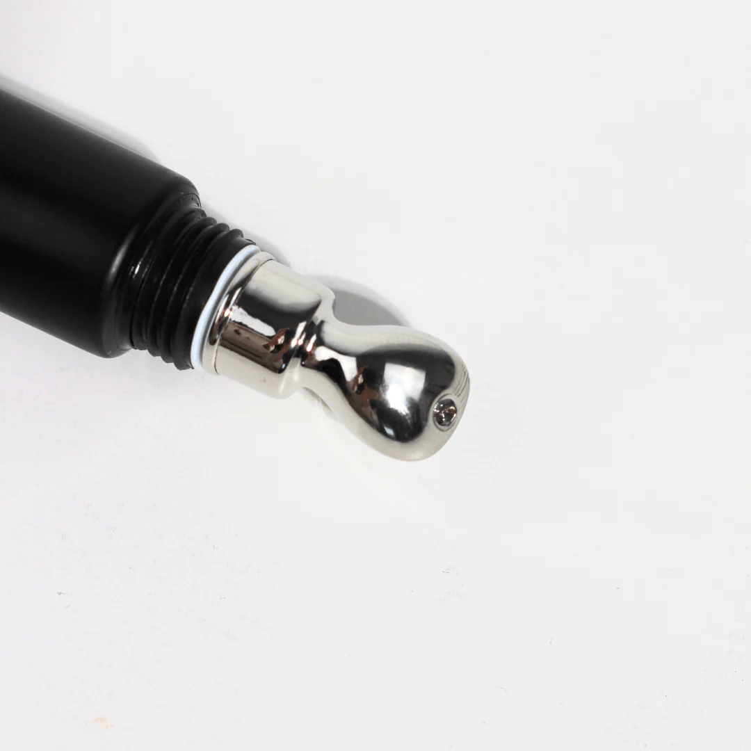 Peptide infused hydrating lip treatment - Image 5